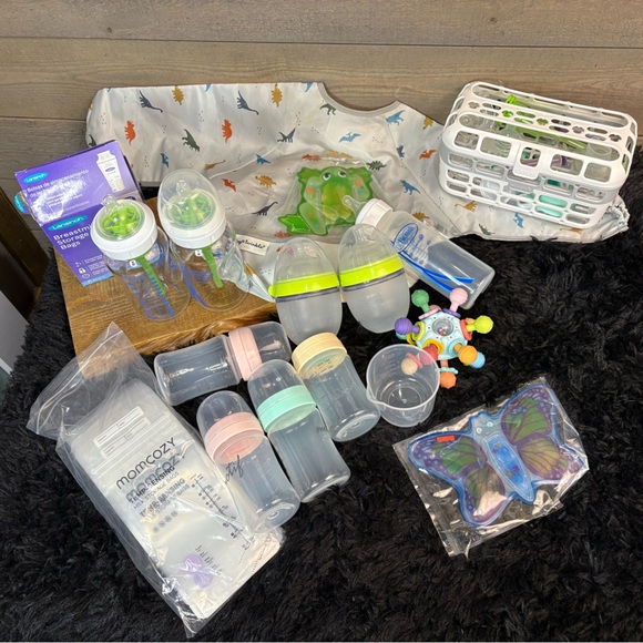 Baby Bottle Bundle w/ Travel Bag Dishwasher Basket Teethers Dino Bib